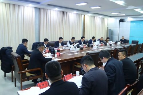 程兆祥主持召开县政府党组会议暨理论学习中心组...